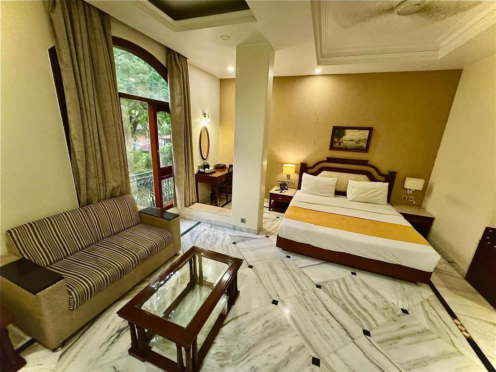 Hotel Florence Inn, Karol Bagh, New Delhi, 2 Min From Metro Kültér fotó